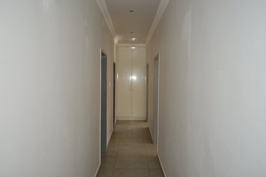 3 Bedroom Property for Sale in Flamwood North West